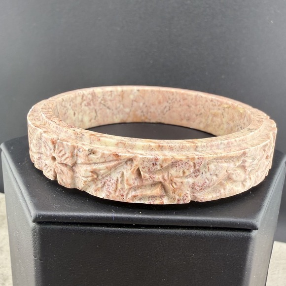 Estate Jewelry - Vintage Bangle Bracelet Carved Polished Stone Pink 8"